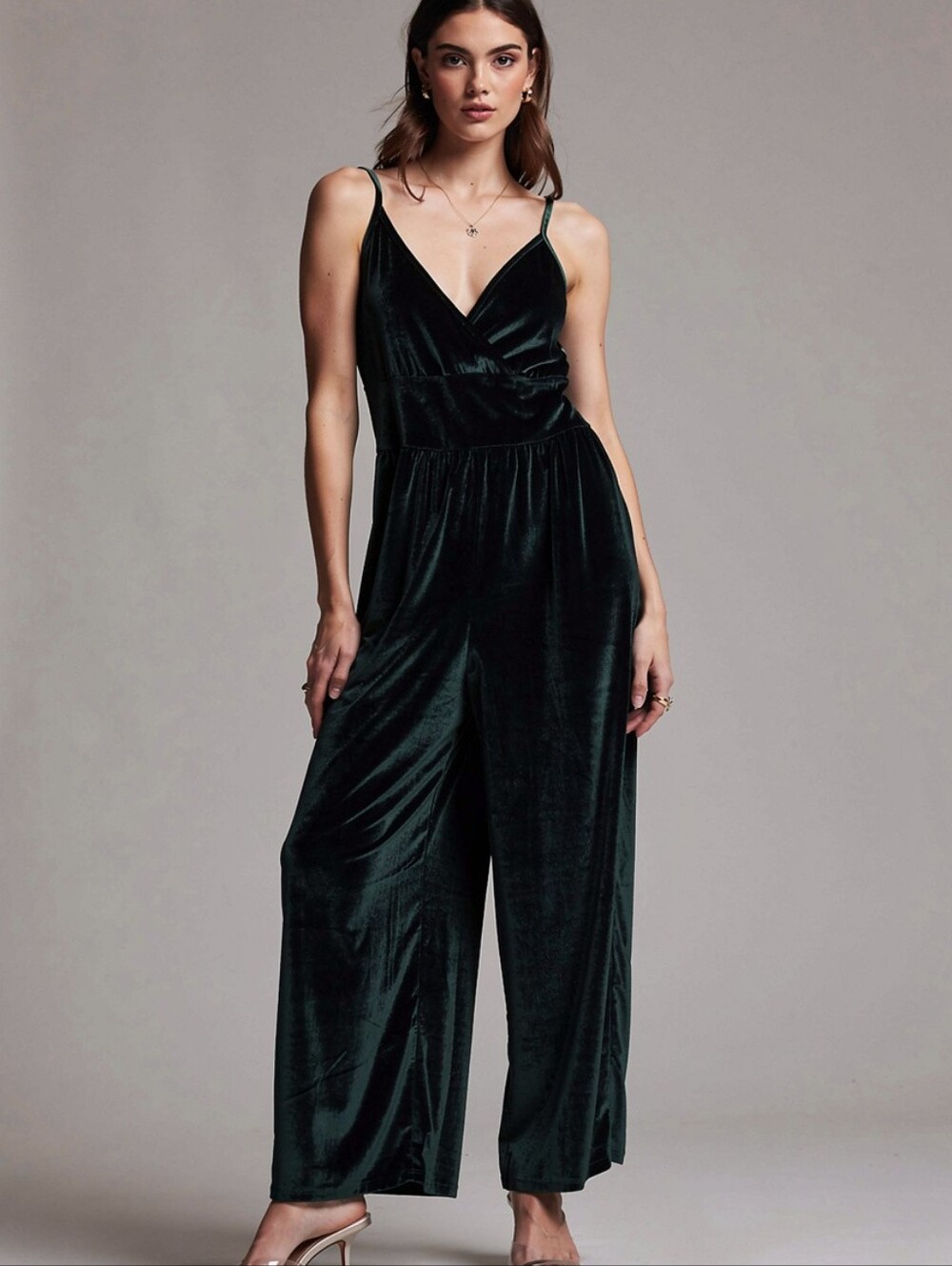 Beautiful Velvet V-Neck Wide-Leg Jumpsuit - Dark Green